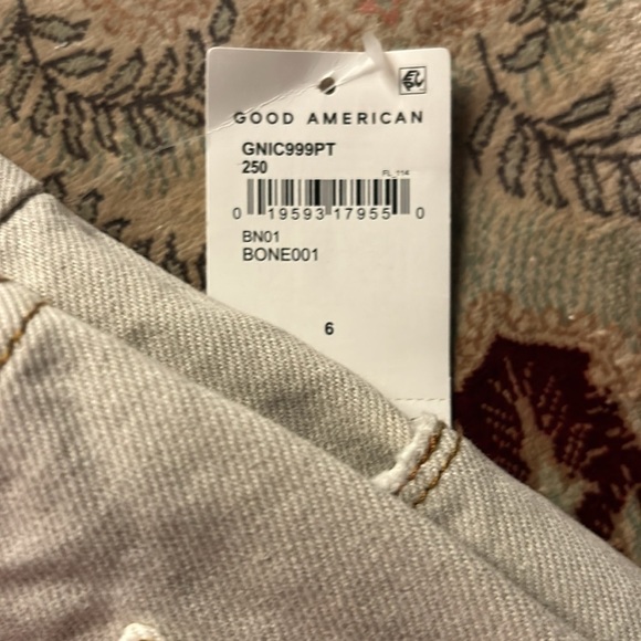 Good American Good Classic Slim Straight Jeans Size 6/28 - Picture 7 of 14